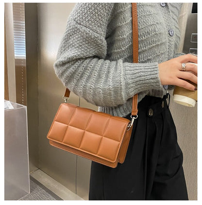 Bolsa Feminina Couro com Detalhes Alça de Ombro